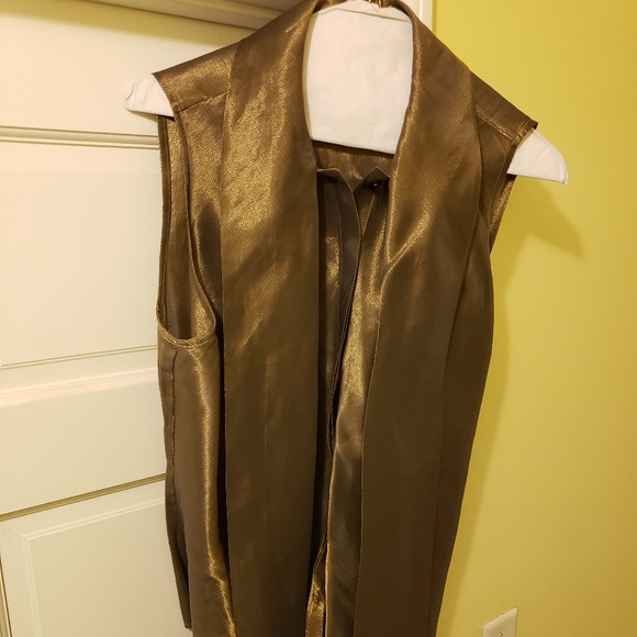 Ralph Lauren shimmery sleeveless blouse - Picture 4 of 6